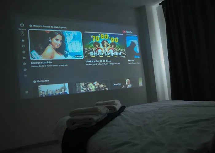 Lzr Apartments